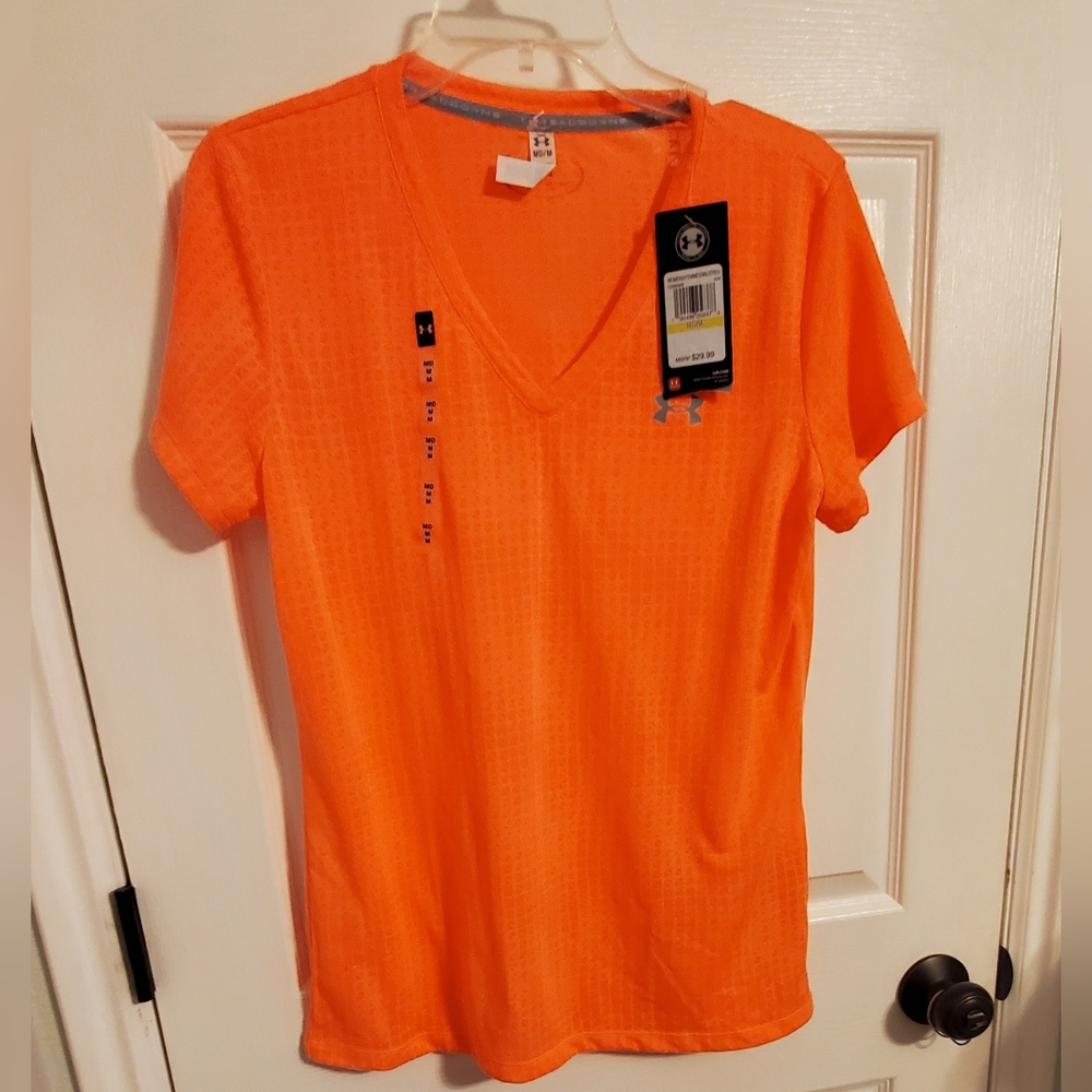 New Women’s Medium Under Armour Threadborne Heat Gear V-Neck Top